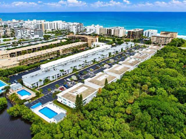 2 of 27 - 4501 S Ocean Boulevard #d4, South Palm Beach, FL