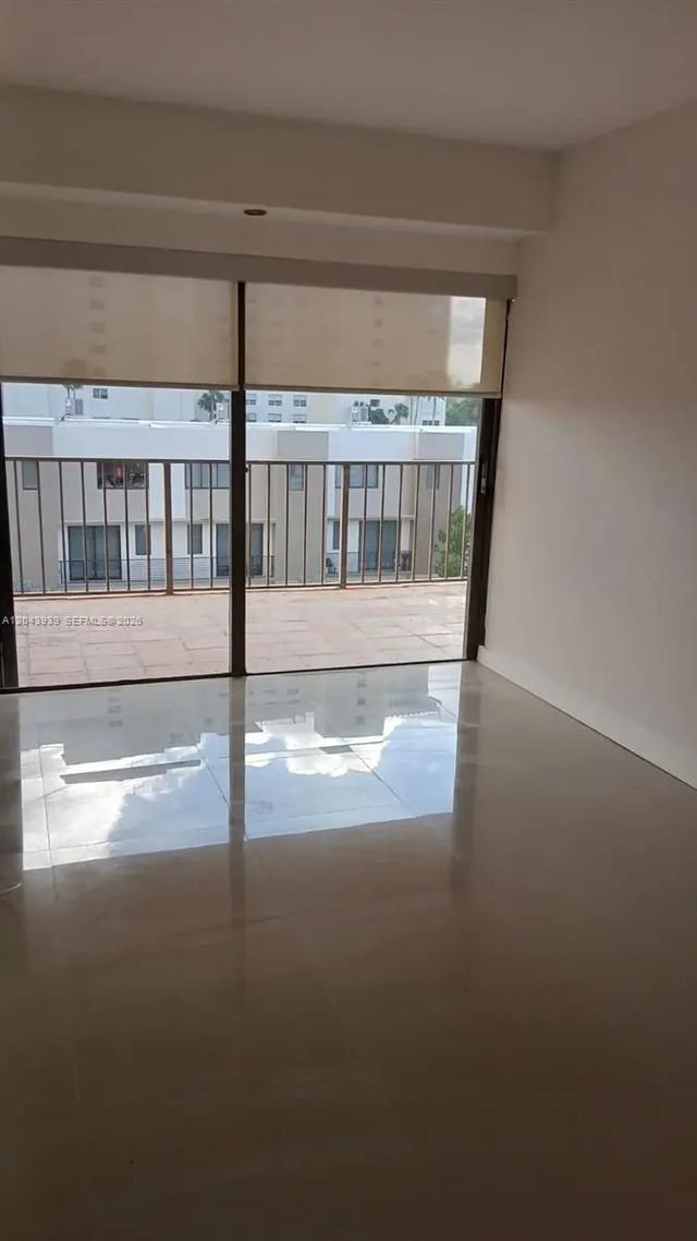 4 of 13 - 1800 Ne 114th Street #508, Miami, FL