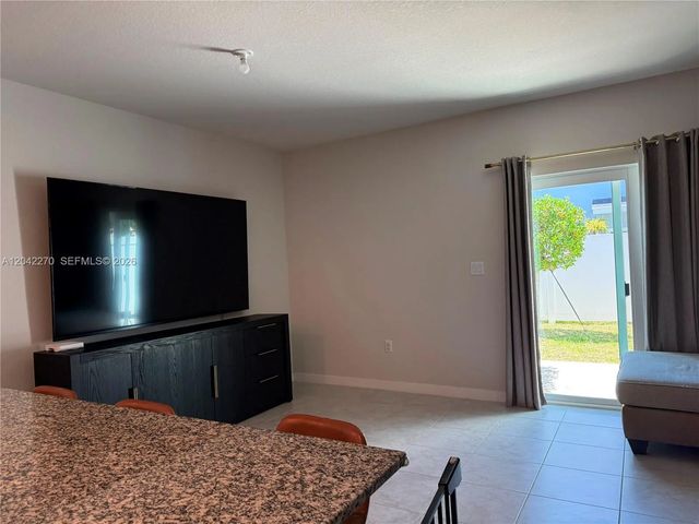 5 of 20 - 1057 Nw 5th Street, Florida City, FL