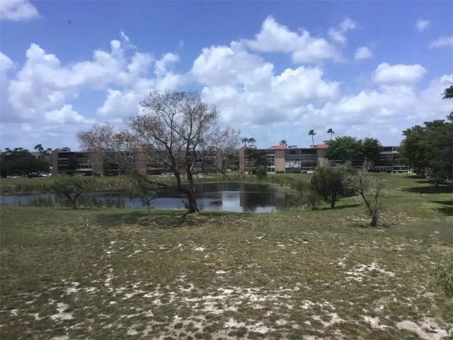 5 of 8 - 7301 Nw 1st Street #406, Margate, FL
