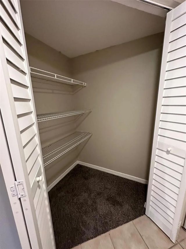 5 of 33 - 4199 N Haverhill Road #113, West Palm Beach, FL