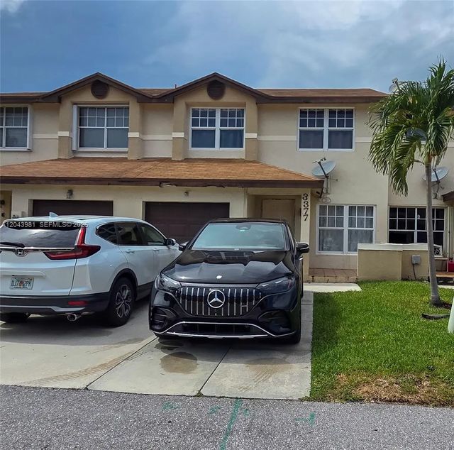 2 of 19 - 3377 Nw 198th Terrace, Miami Gardens, FL
