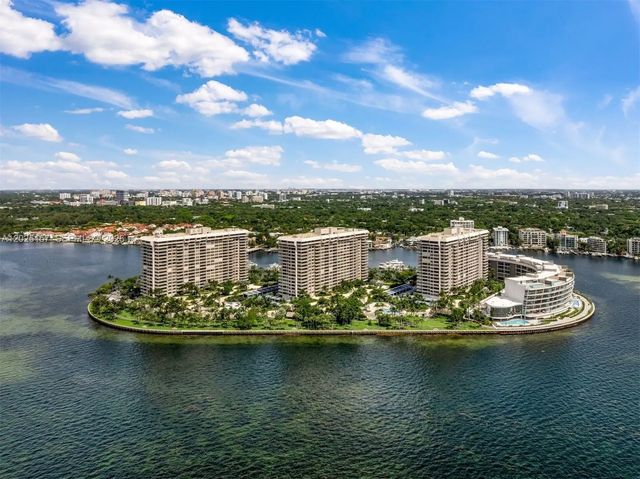 3 Grove Isle Drive #c803, Miami