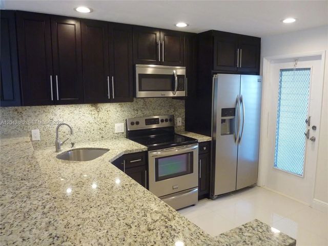 3200 N Palm Aire Drive #305, Pompano Beach