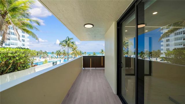 3 of 48 - 1623 Collins Avenue #415, Miami Beach, FL