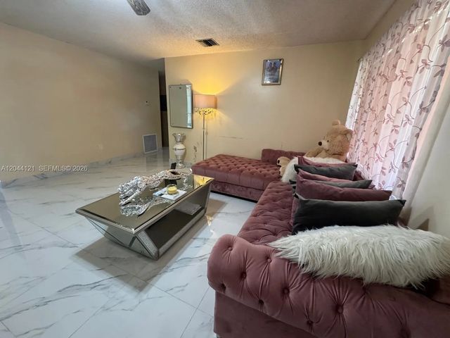 5923 Fillmore Street, Hollywood