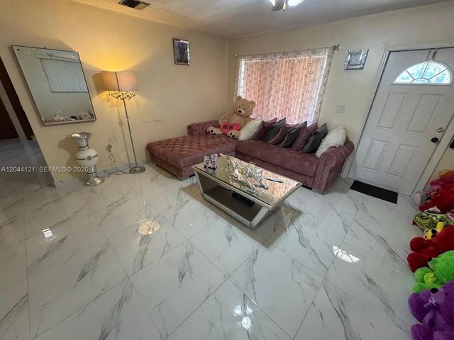 4 of 29 - 5923 Fillmore Street, Hollywood, FL