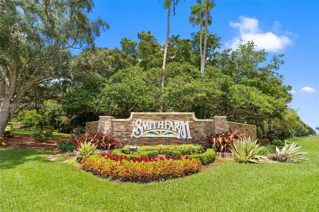 2 of 56 - 7840 Rockport Circle, Lake Worth, FL