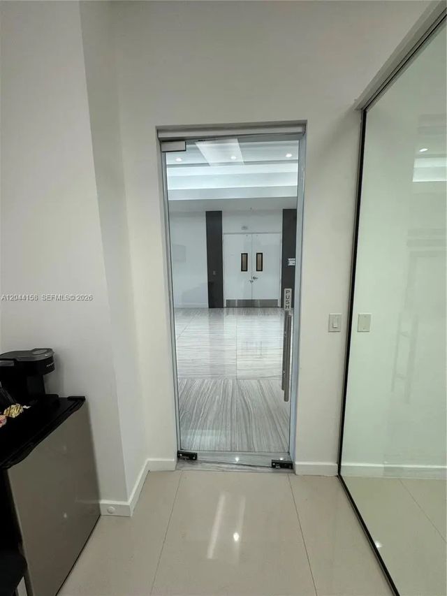 5 of 28 - 20200 W Dixie Hwy G01 Highway, Miami, FL