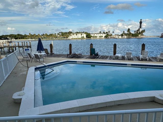 4 of 19 - 2508 Bay Drive #110, Pompano Beach, FL
