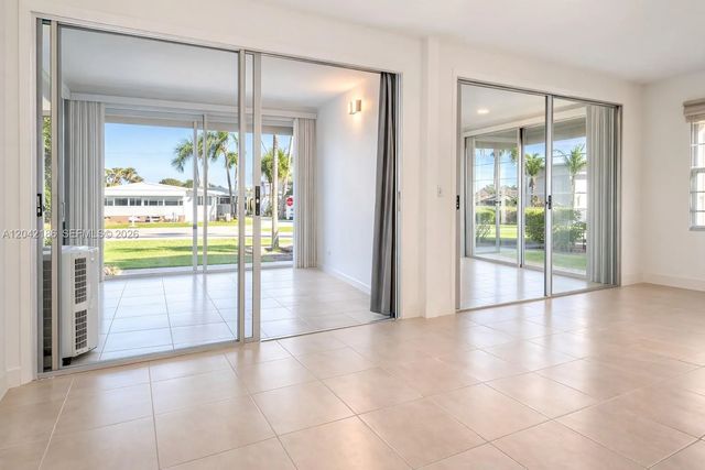 5 of 37 - 2260 Sw 85th Way, Davie, FL