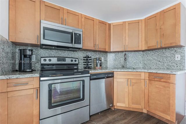 3301 Spanish Moss Terrace #406, Lauderhill
