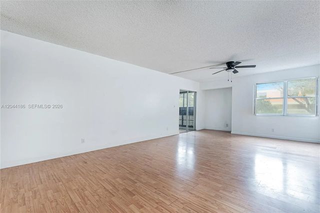 3 of 31 - 3301 Spanish Moss Terrace #406, Lauderhill, FL