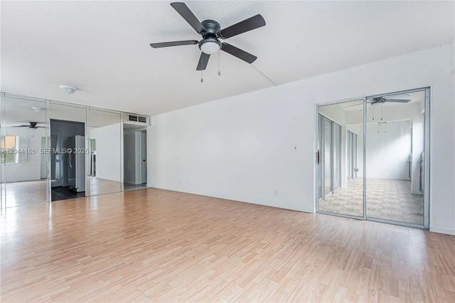 4 of 31 - 3301 Spanish Moss Terrace #406, Lauderhill, FL