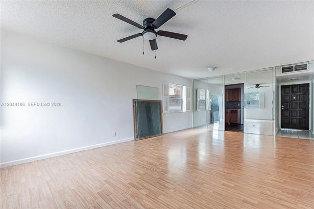 5 of 31 - 3301 Spanish Moss Terrace #406, Lauderhill, FL