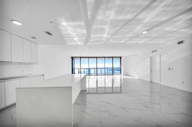 5 of 123 - 700 Ne 24th Street #4702, Miami, FL