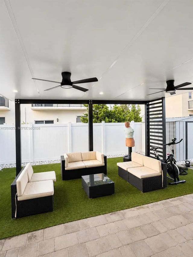 4 of 12 - 799 Se 19th Street, Homestead, FL