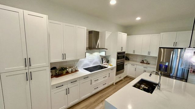 4 of 12 - 1423 Sw 23rd Street, Fort Lauderdale, FL