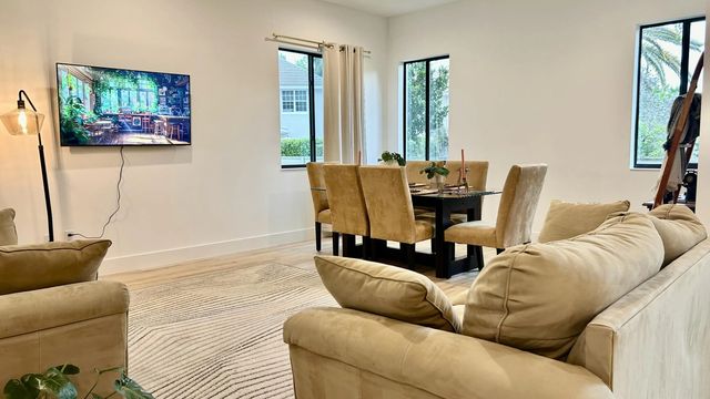 5 of 12 - 1423 Sw 23rd Street, Fort Lauderdale, FL
