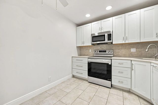 2 of 26 - 2662 Carambola Circle N, Coconut Creek, FL