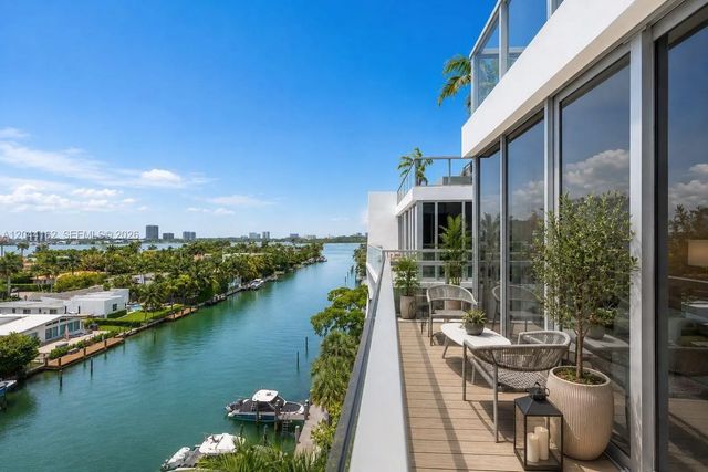 9940 W Bay Harbor Drive #7h-s, Bay Harbor Islands