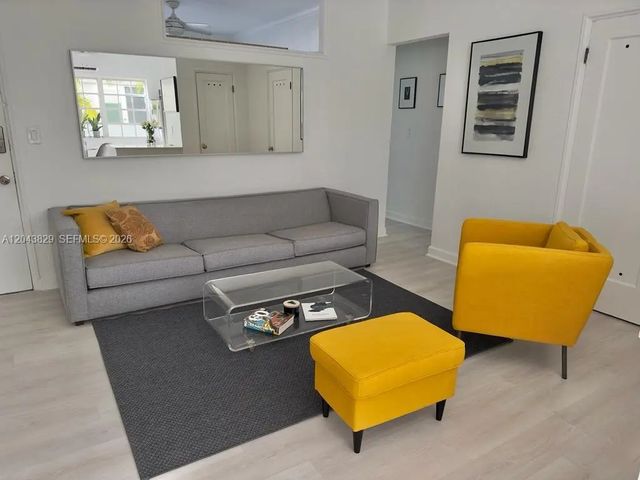 836 10th Street #5, Miami Beach