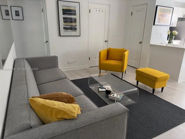 2 of 28 - 836 10th Street #5, Miami Beach, FL