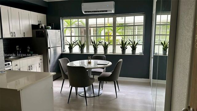 5 of 28 - 836 10th Street #5, Miami Beach, FL