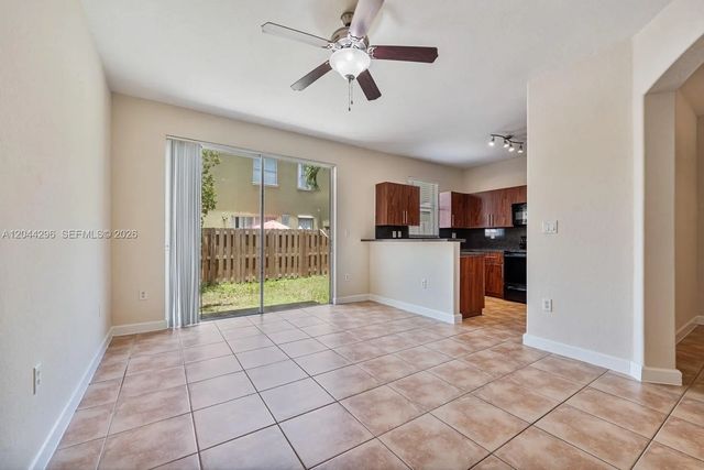 4 of 33 - 1452 Se 25th Avenue, Homestead, FL