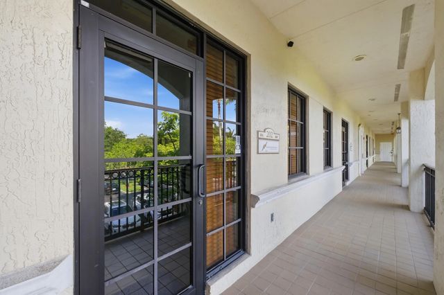 4 of 32 - 7301 Wiles Road #202, Coral Springs, FL