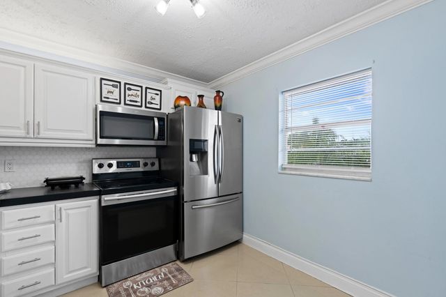 2 of 20 - 300 Ne 26th Avenue #1030, Boynton Beach, FL
