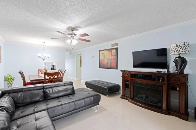 5 of 20 - 300 Ne 26th Avenue #1030, Boynton Beach, FL