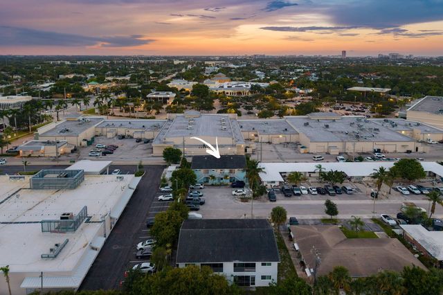 4 of 14 - 1001 Se 3rd Street, Deerfield Beach, FL