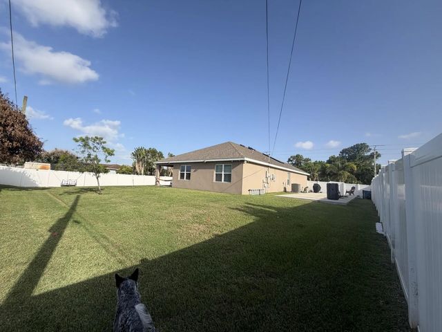 4 of 43 - 103 Sw Oakridge Drive, Port St. Lucie, FL
