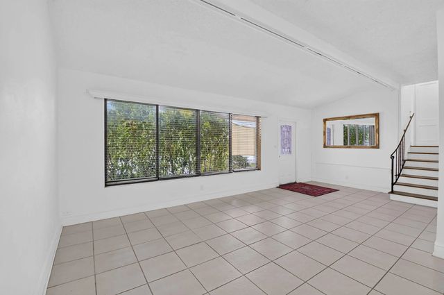 2 of 18 - 424 Nw 12th Avenue, Boca Raton, FL