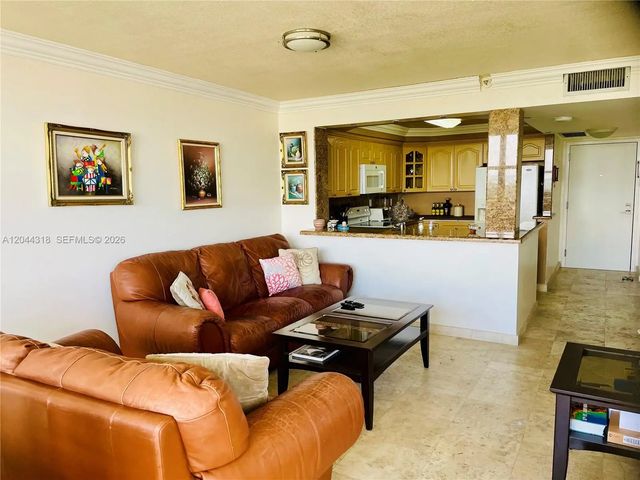 5 of 27 - 2555 Collins Avenue #2006, Miami Beach, FL