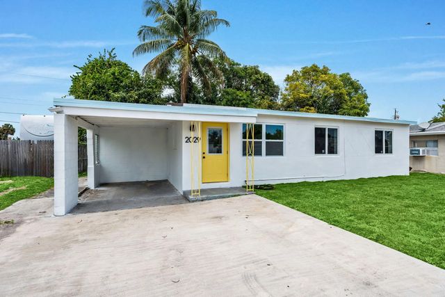 4 of 25 - 2029 Ardmore Road, West Palm Beach, FL