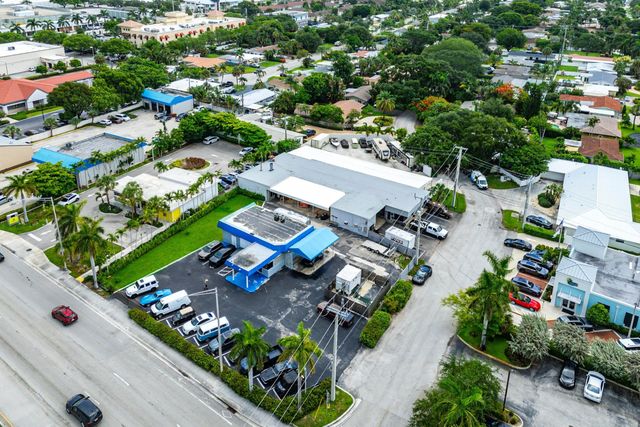 2 of 59 - 3400 N Federal Highway, Lighthouse Point, FL