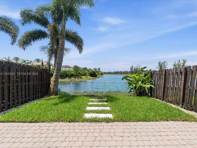 3 of 45 - 11628 Nw 87th Lane #11628, Doral, FL