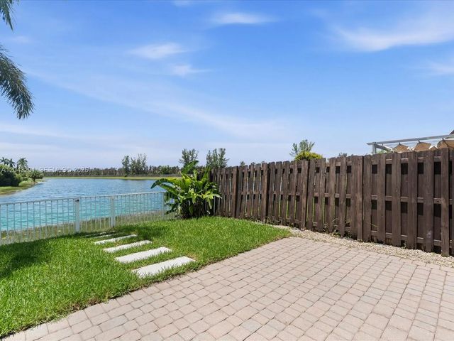 4 of 45 - 11628 Nw 87th Lane #11628, Doral, FL