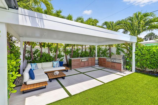 3 of 41 - 2917 Ne 35th Court, Lighthouse Point, FL