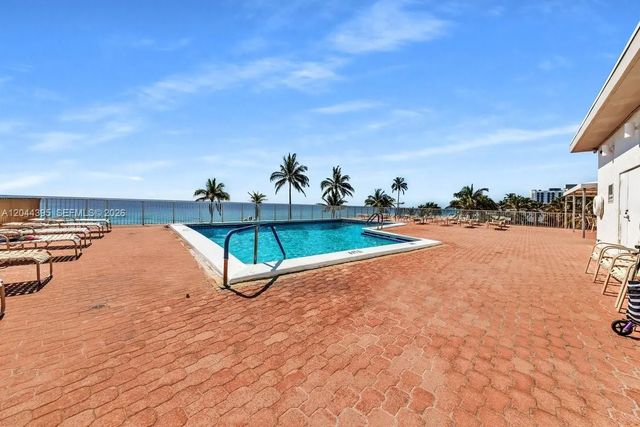2 of 20 - 3111 N Ocean Drive #904, Hollywood, FL