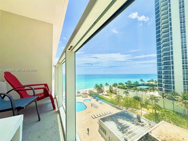 5 of 16 - 19201 Collins Avenue #606, Sunny Isles Beach, FL