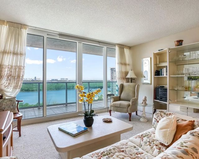 3 of 35 - 100 Bayview Drive #1620, Sunny Isles Beach, FL