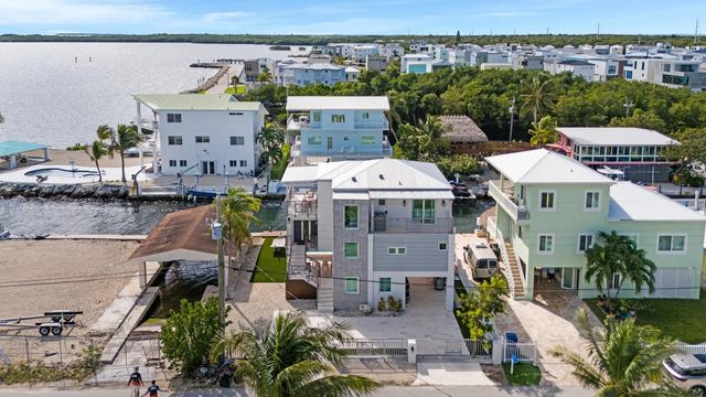 5 of 27 - 704 Grouper Lane, Key Largo, FL