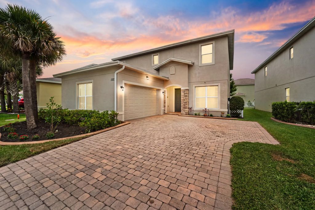 1327 Nw Leonardo Circle, Port St. Lucie