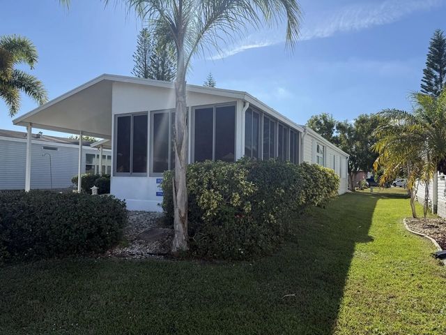 2 of 29 - 6615 Spanish Lakes Boulevard, Fort Pierce, FL