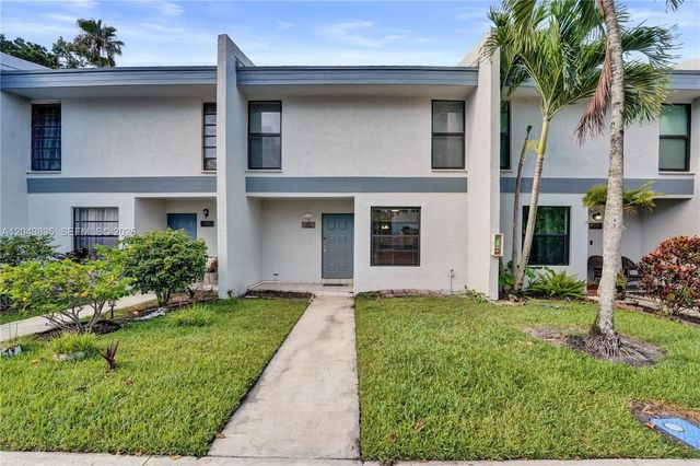 9220 Nw 14th Street #272, Pembroke Pines