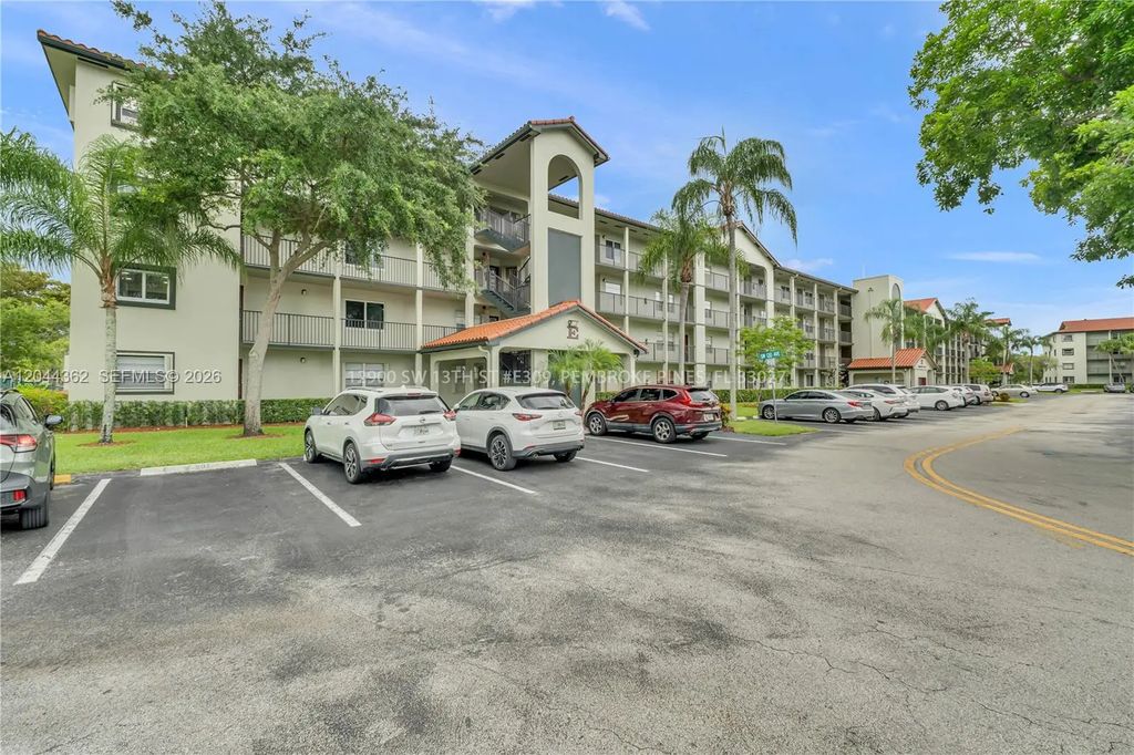 12900 Sw 13th Street #309e, Pembroke Pines