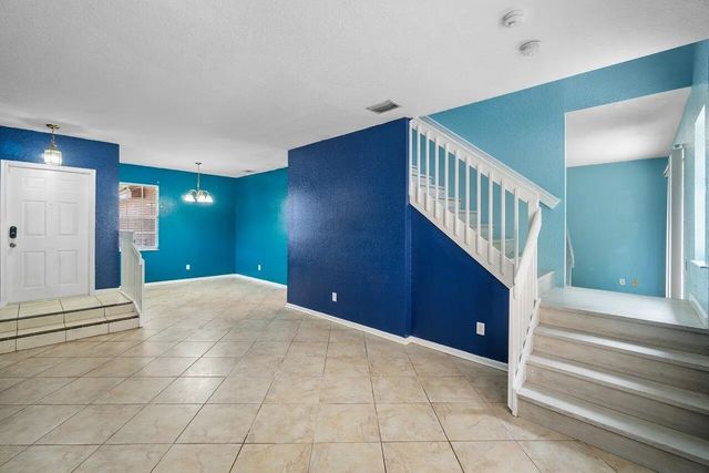 4 of 42 - 5453 Queenship Court, Greenacres, FL